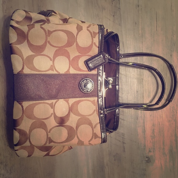 Used authentic Coach bag - Picture 1 of 7